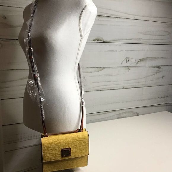 Dooney & Bourke Gingy Flap Crossbody NWT - Picture 8 of 8